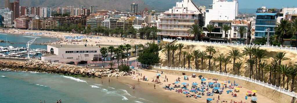 Пляжный отдых в Испании в июле